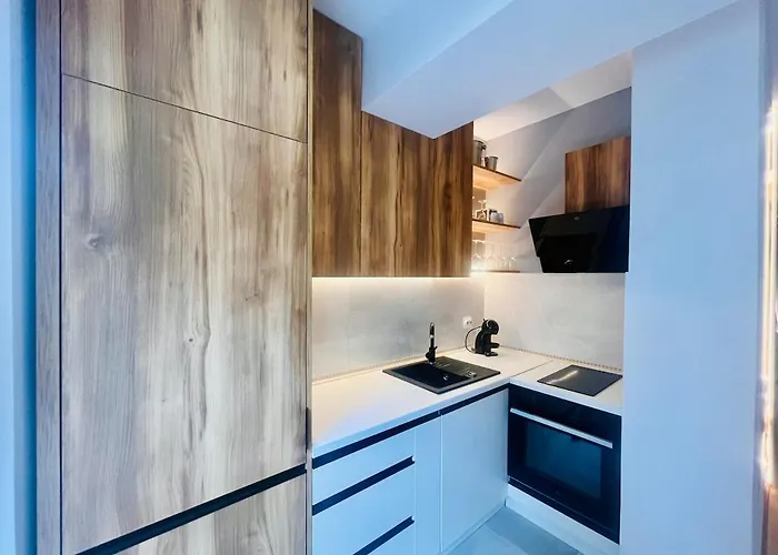 Brightnest * Скоп'є