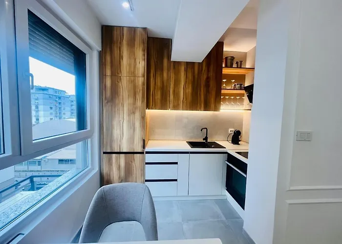 Brightnest Скоп'є