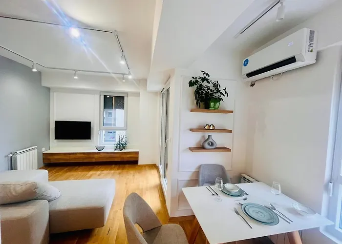 Апартаменти Brightnest